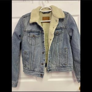 Levi’s Sherpa trucker jacket